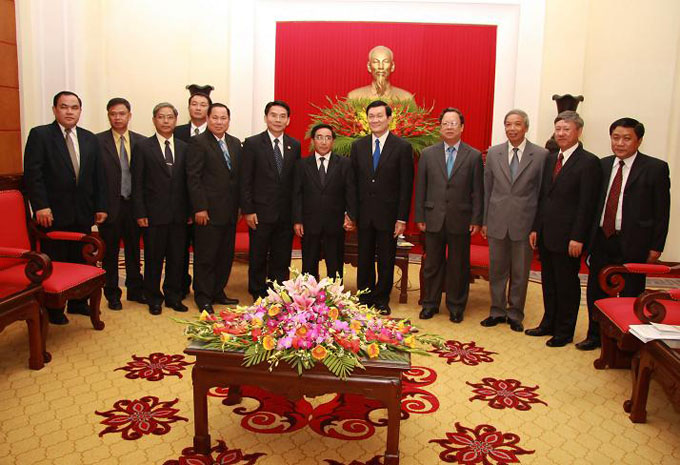 Đoàn hội hữu nghị Lào - Việt thăm Việt Nam