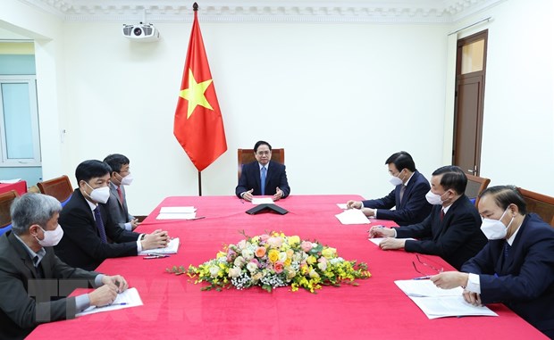 Government leaders of Vietnam, China hold phone talks