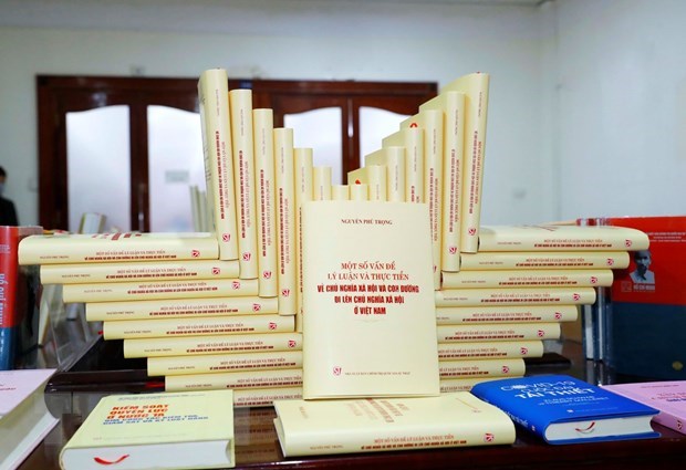 Party leader’s book on Vietnam’s path to socialism draws large attention