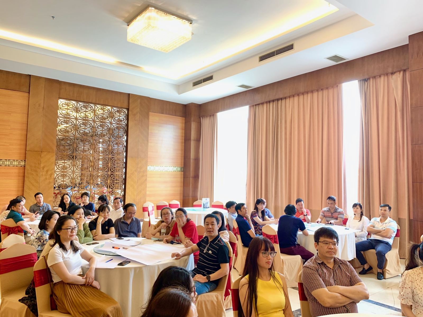 Tập huấn về công tác đối ngoại nhân dân và sinh hoạt chính trị về học tập và làm theo tư tưởng, đạo đức và phong cách Hồ Chí Minh