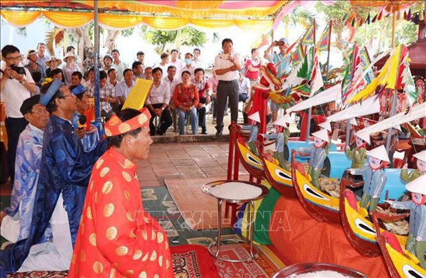 Traditional ceremony honours ancient Hoang Sa flotilla