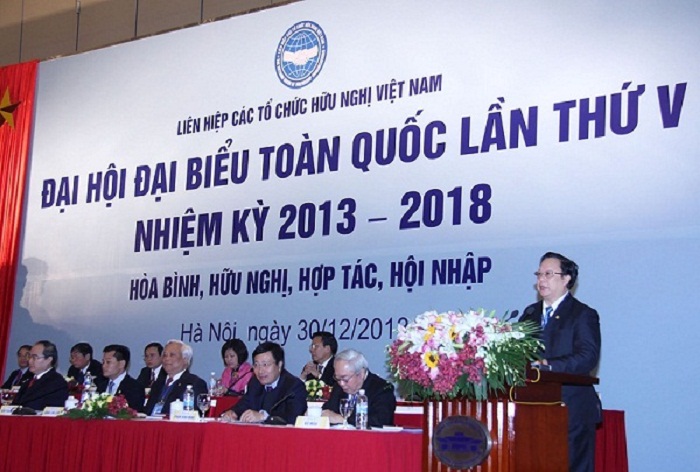 Ông Vũ Xuân Hồng, Chủ tịch Liên hiệp khóa IV đọc diễn văn Khai mạc Đại hội.