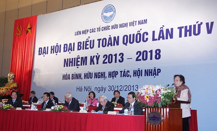 Bà Nguyễn Thị Bình, nguyên Phó Chủ tịch nước, Chủ tịch Quỹ Hòa bình và Phát triển Việt Nam, nguyên Chủ tịch Liên hiệp các tổ chức hữu nghị Việt Nam phát biểu tại Đại hội.