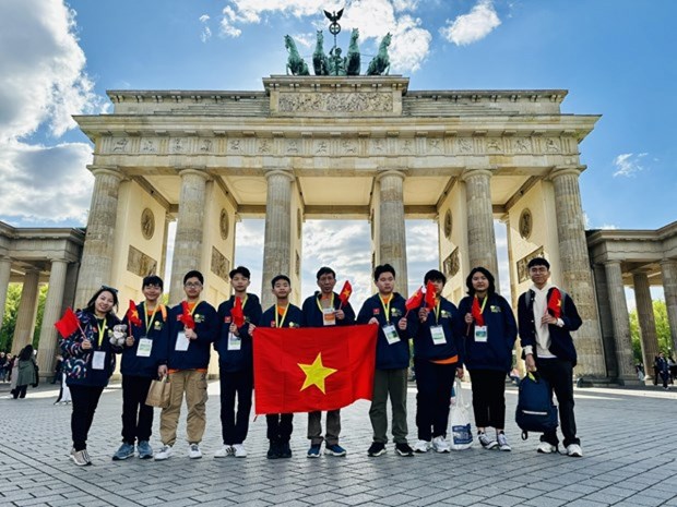 Hanoi students win medals at Pangea Math World 2023