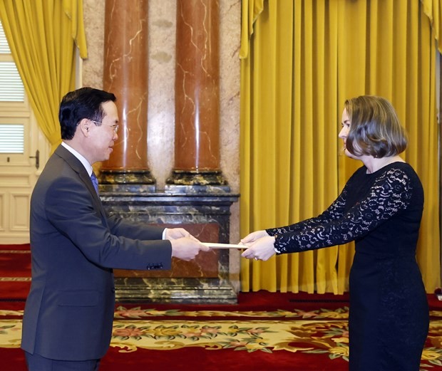 Tieu de