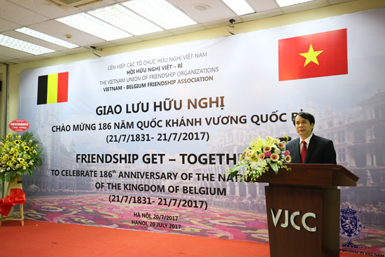 Tieu de