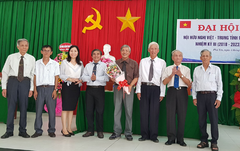 Tieu de