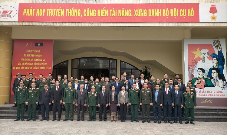 Tieu de