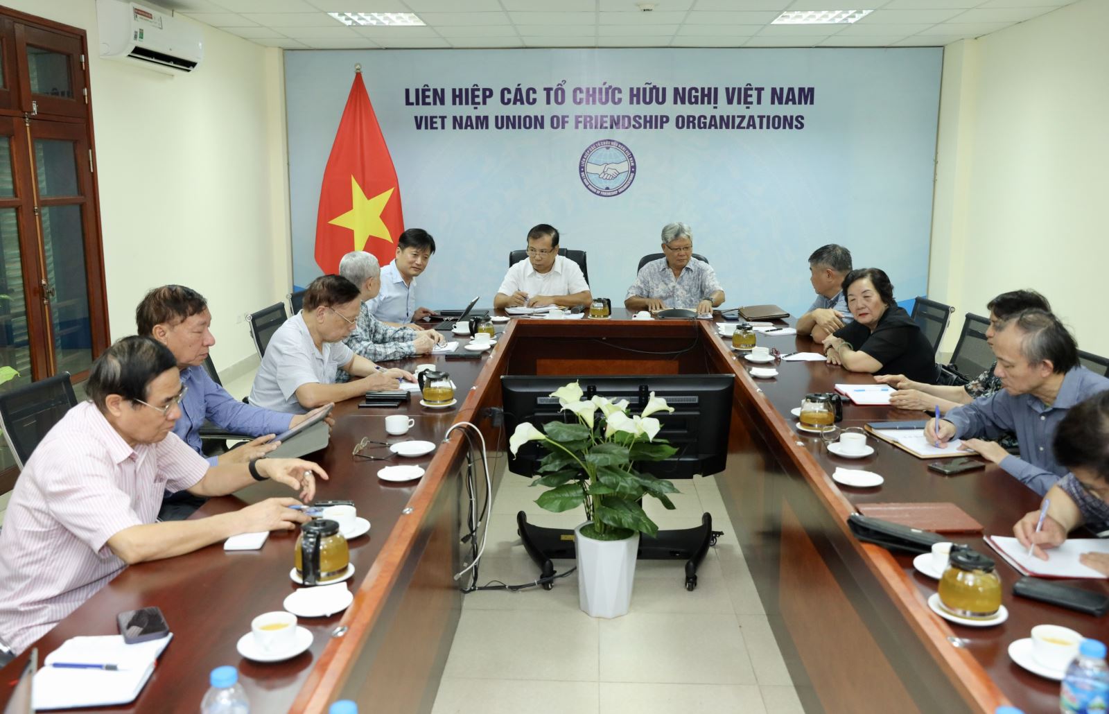 Tieu de