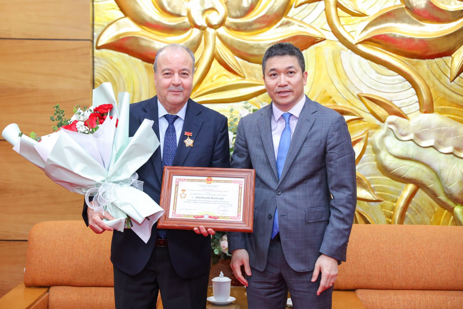 Algerian Ambassador receives “For peace and friendship among nations” insignia