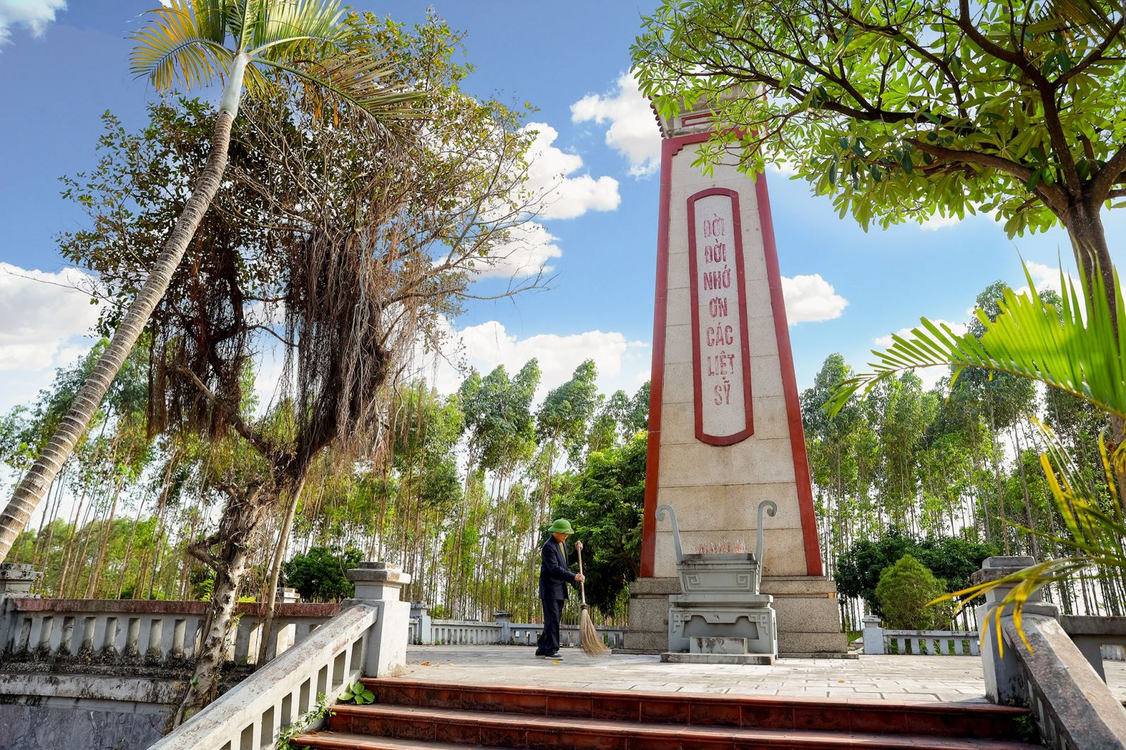 Tieu de