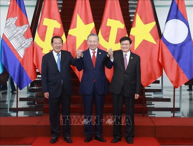 Tieu de