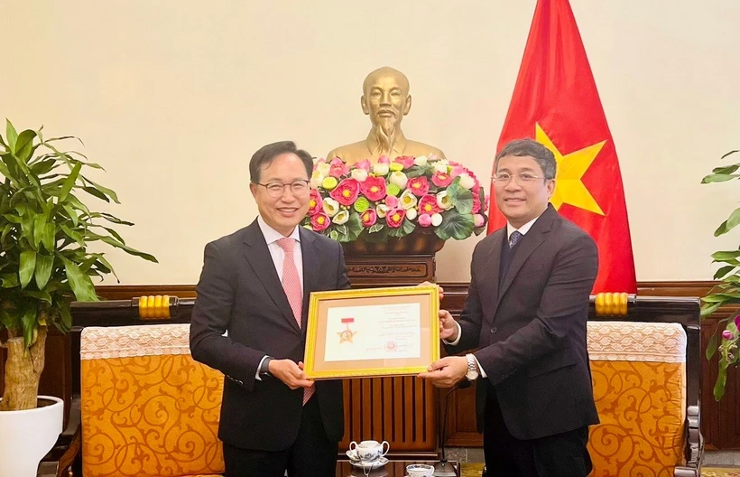 Tieu de