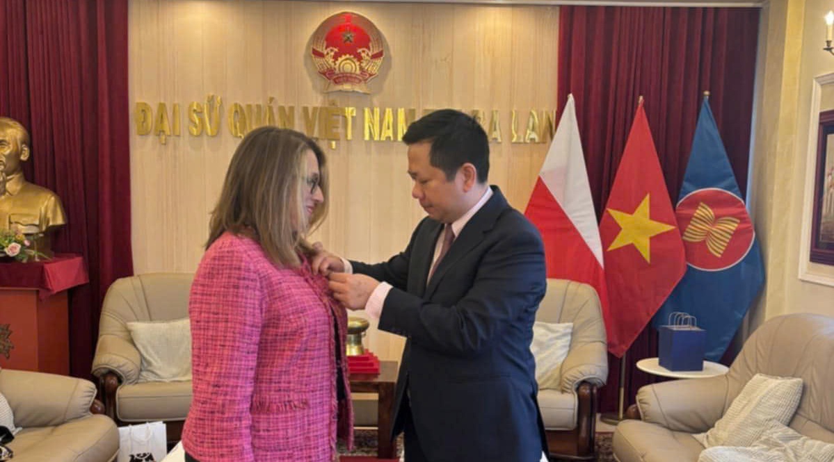 Tieu de