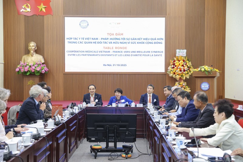 Healthcare Cooperation Toward the 70th Anniversary of Viet Nam-France Friendship