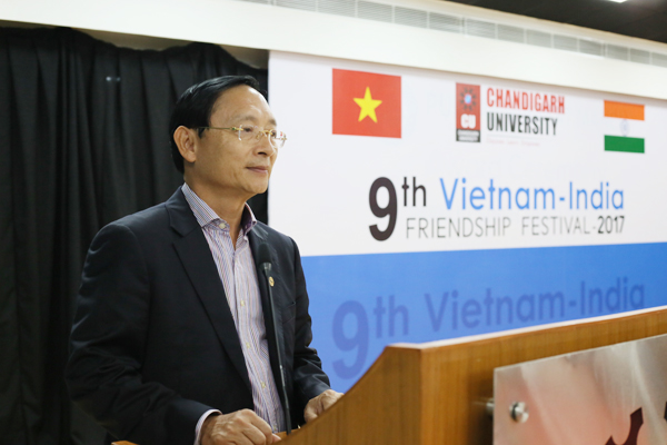 Ngày 04/9, Đoàn đại biểu nhân dân Việt Nam đã tới thăm và làm việc tại trường đại học tổng hợp Chandigarh